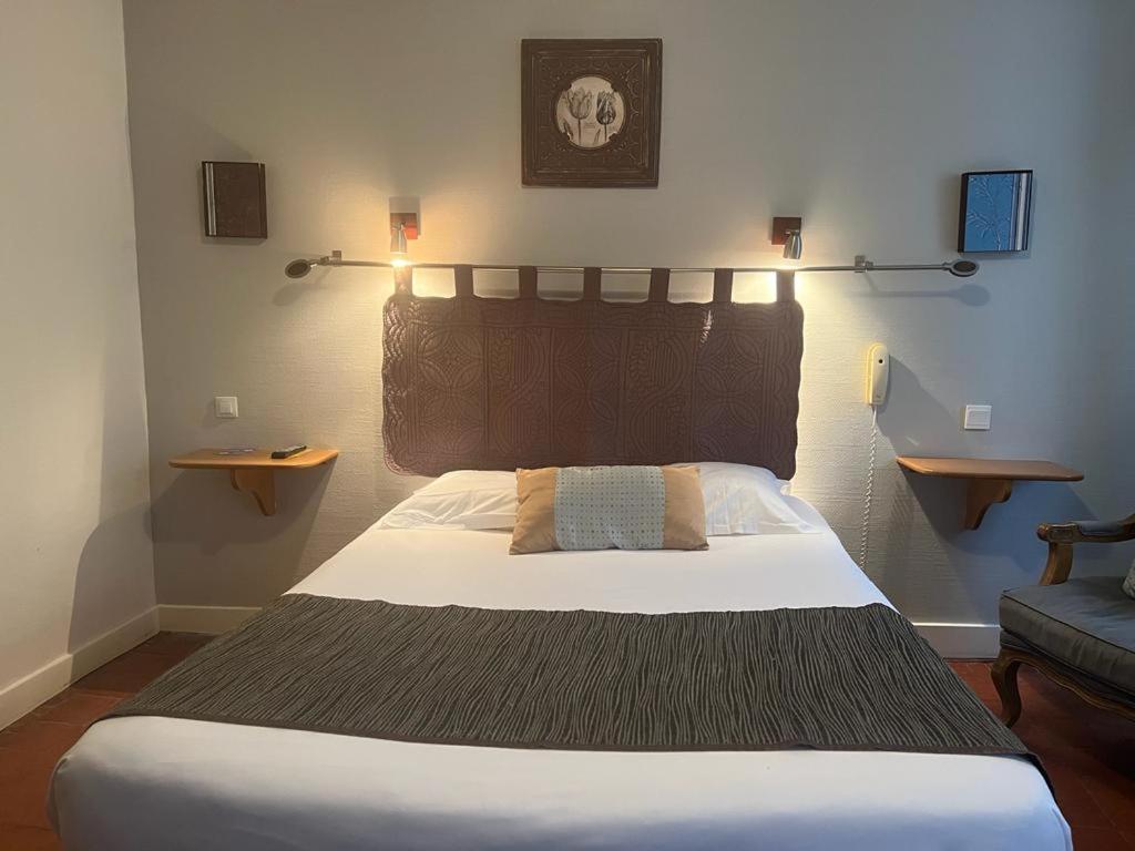Le Grand Monarque Donzy Hotell Eksteriør bilde