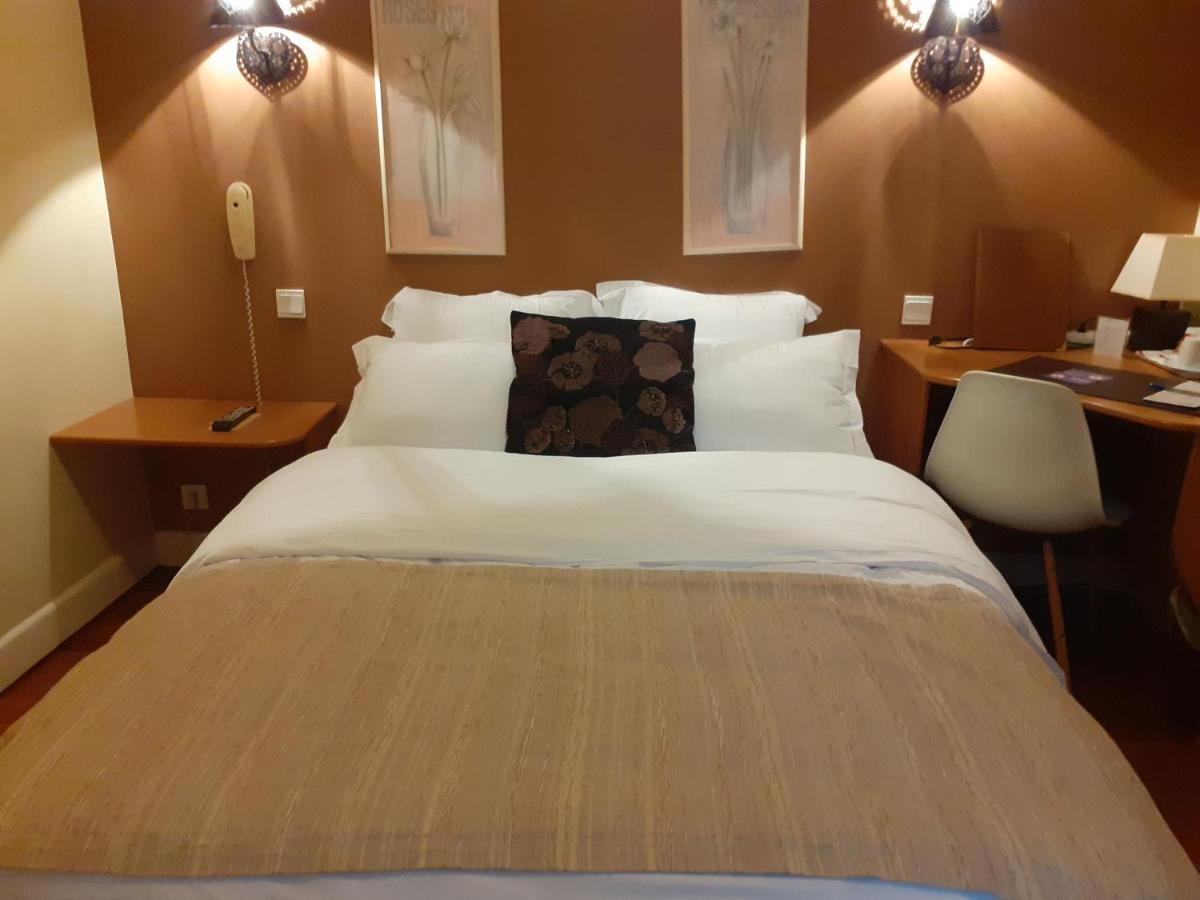Le Grand Monarque Donzy Hotell Eksteriør bilde